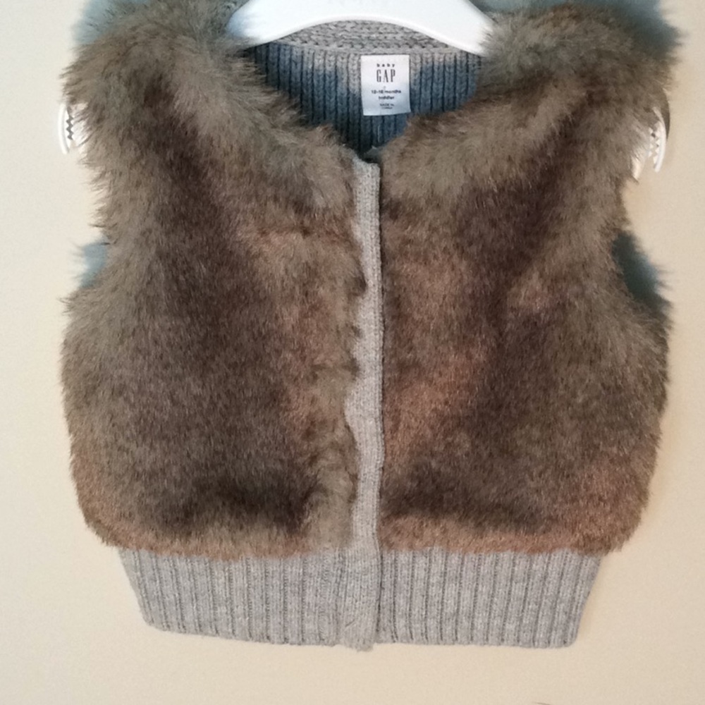 Baby Gap Infant Girls Sweater Vest Size 12-18 mos